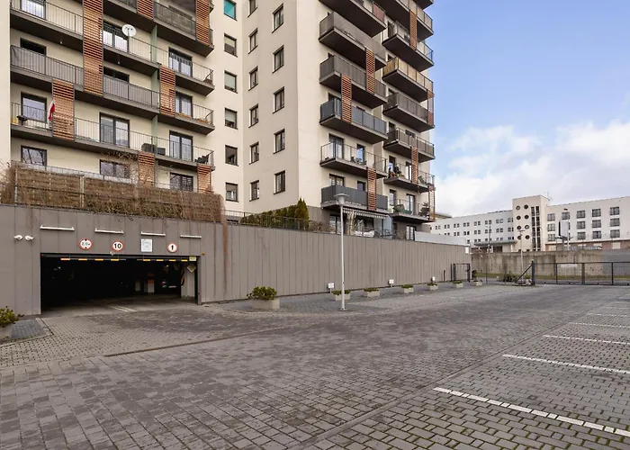 Modern Apartment With Parking In Cracow By Rent Like Home